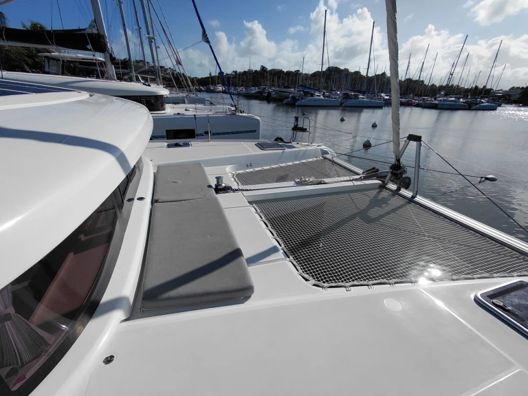 Lagoon Lagoon 42 te huur van particulier of professional in Bas du Fort
