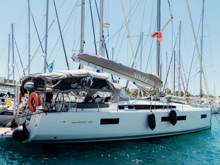 Verhuur Zeilboot in Álimos - Jeanneau Sun Odyssey 440