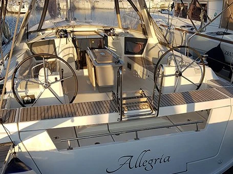 Zeilboot te huur in Lefkáda voor de beste prijs