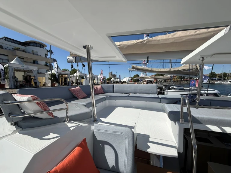 Verhuur Catamaran in Road Town - Fountaine Pajot Fountaine Pajot FP 44 Maestro - 3 cab.
