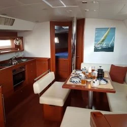 Verhuur Zeilboot Bénéteau met vaarbewijs