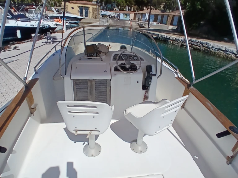 Jachthuur in Bormes-les-Mimosas - Bénéteau Cap ferret 650 via SamBoat