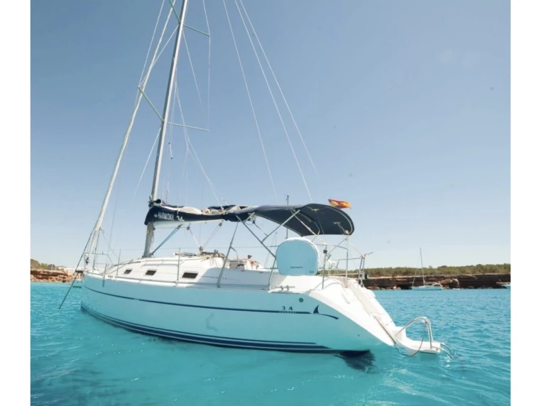 Bootverhuur Sant Antoni de Portmany goedkoop Bavaria 38 Cruiser