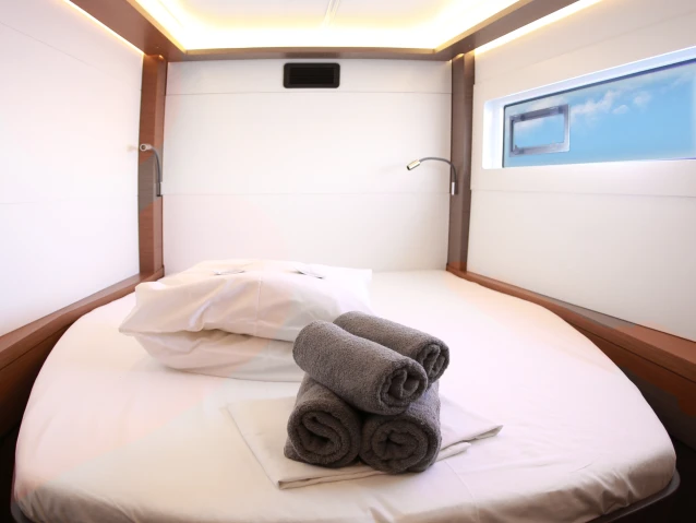 Verhuur Catamaran Lagoon met vaarbewijs