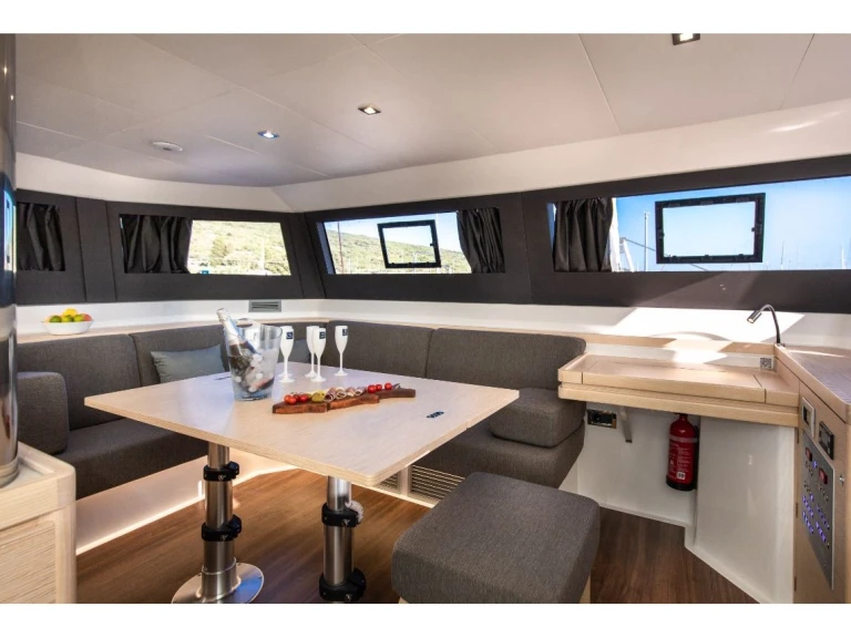 Verhuur Catamaran in Préveza - Dufour Dufour Catamarans 48 Sail