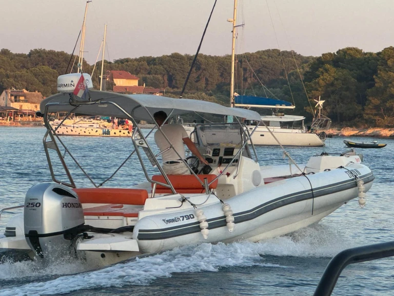 Jachthuur in Hvar - Marlin Boat 790 Pro Dynamic via SamBoat