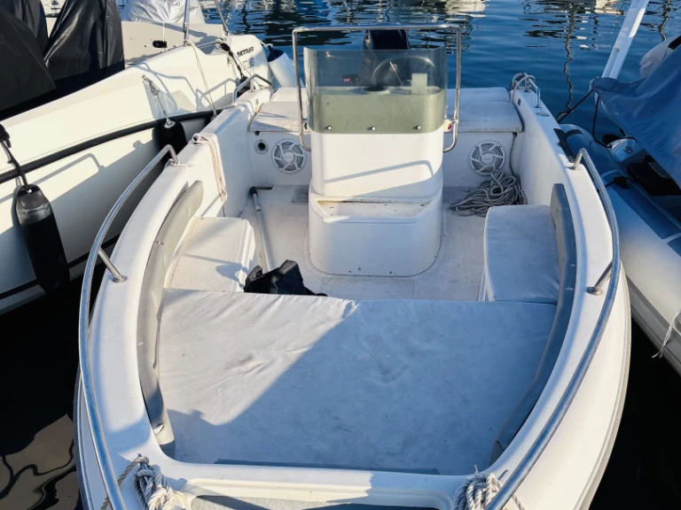 Motorboot te huur in Cannes voor de beste prijs