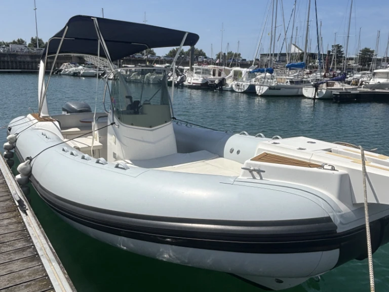Motorboot te huur in La Rochelle voor de beste prijs