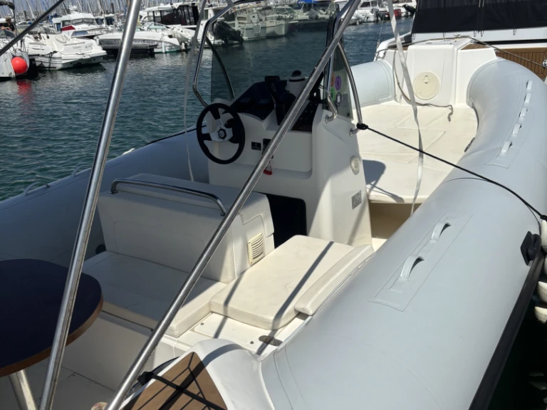 Jachthuur in La Rochelle - Capeli Tempest 770 via SamBoat