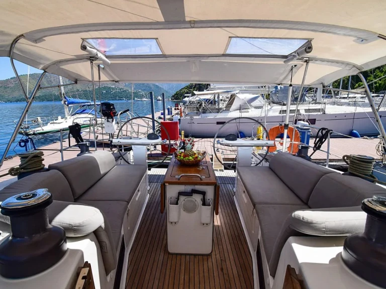 Huur een Custom Made Custom made in Marmaris