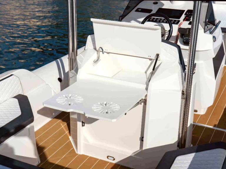 RIB te huur in La Maddalena voor de beste prijs