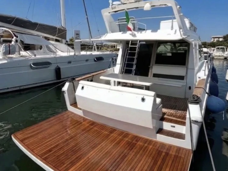 Jachthuur in Golfo Aranci Port - Ferretti Ferretti 39 via SamBoat