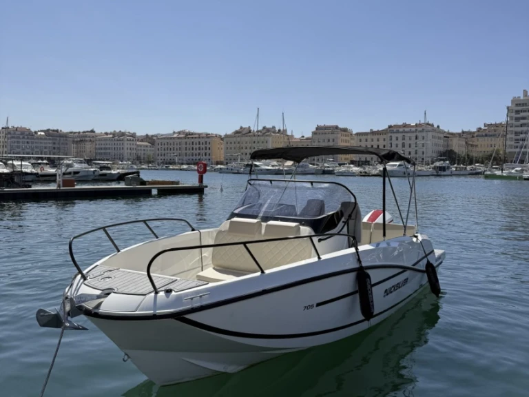 Verhuur Motorboot Quicksilver met vaarbewijs