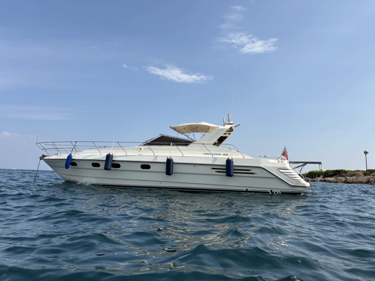 Huur Jacht met of zonder schipper Princess in Antibes