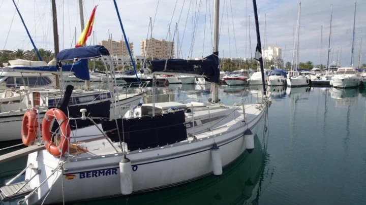 Bootverhuur Jeanneau Aquila in La Manga via SamBoat