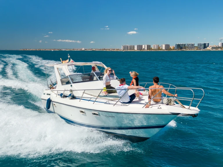 Bootverhuur Guy Couach Guy Couach 1000 Fly in Vilanova i la Geltrú via SamBoat
