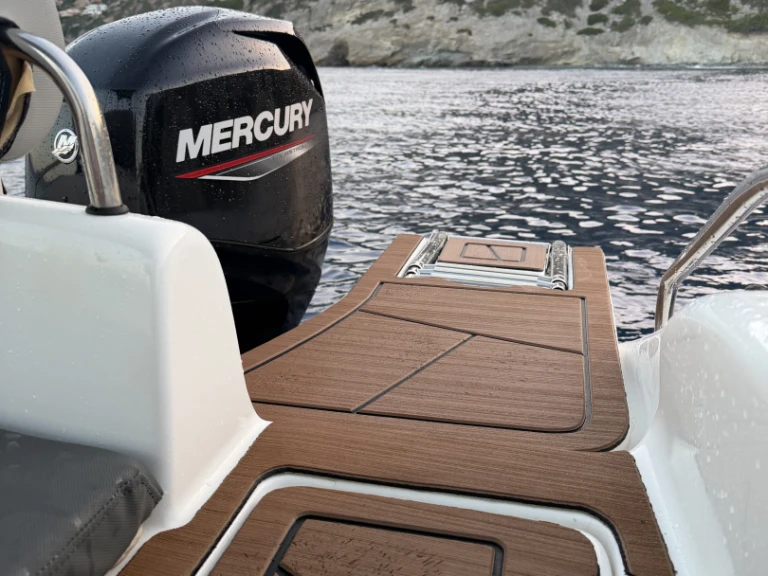 Poseidon Blue Water 185 te huur van particulier of professional in Pantánassa