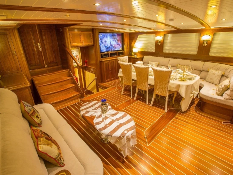 Custom Made Custom made te huur van particulier of professional in Fethiye