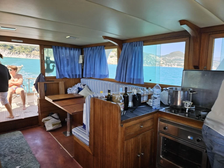 Huur Motorboot met of zonder schipper Gulet in Salerno