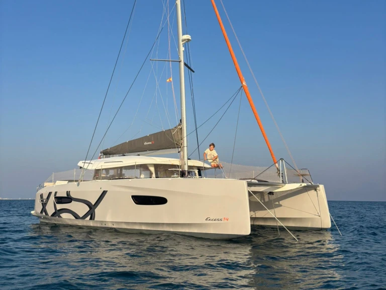 Bootverhuur Excess Excess 14 in Canet-en-Roussillon via SamBoat