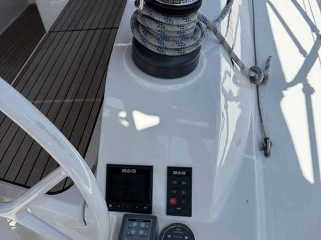 Huur een Bavaria Cruiser 46 in Lefkáda