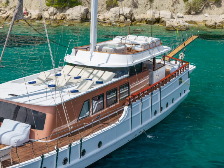 Zeilboot te huur in Kaštel Stari voor de beste prijs