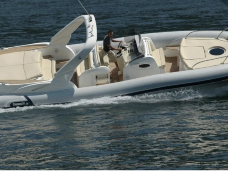 RIB te huur in Porto Rotondo voor de beste prijs