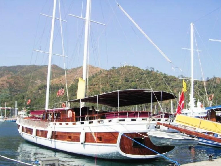 Huur een Custom Made Custom made in Marmaris