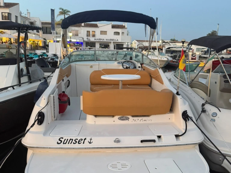 Jachthuur in Marbella - Monterey 242 cruiser via SamBoat