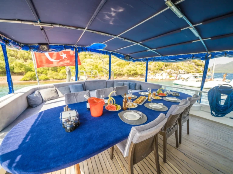 Huur een Custom Made Custom made in Marmaris
