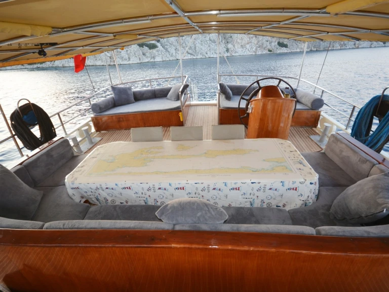 Huur een Custom Made Custom made in Marmaris