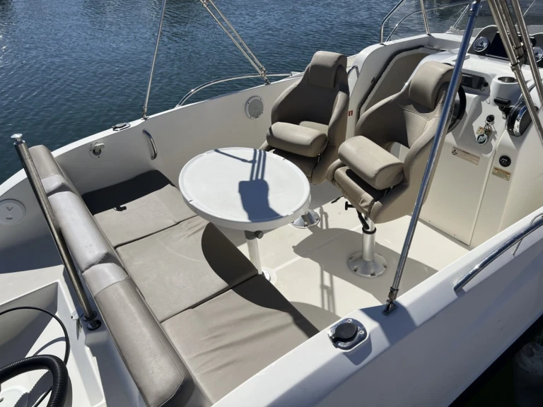 Huur Motorboot met of zonder schipper Quicksilver in Marseille