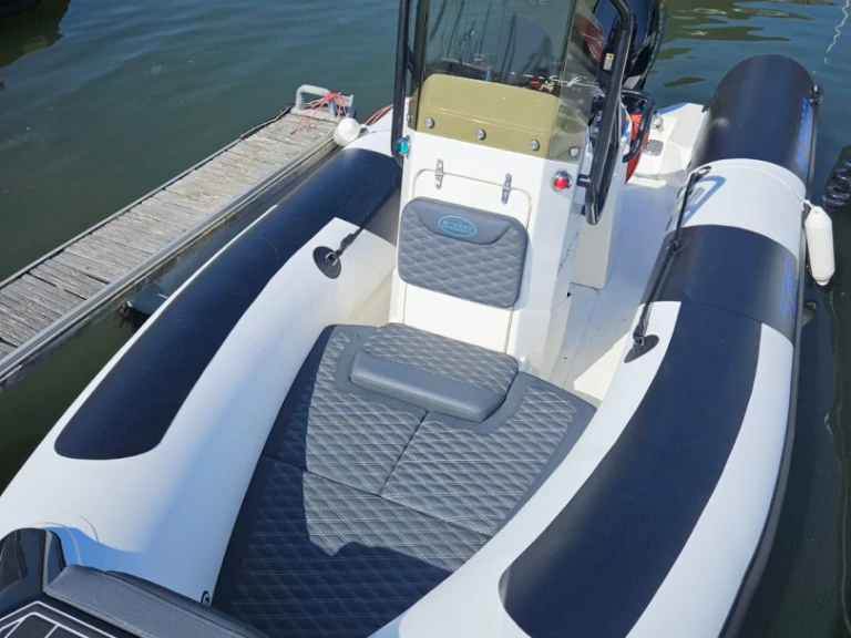 Huur een 3D Tender TR54 in Pornichet