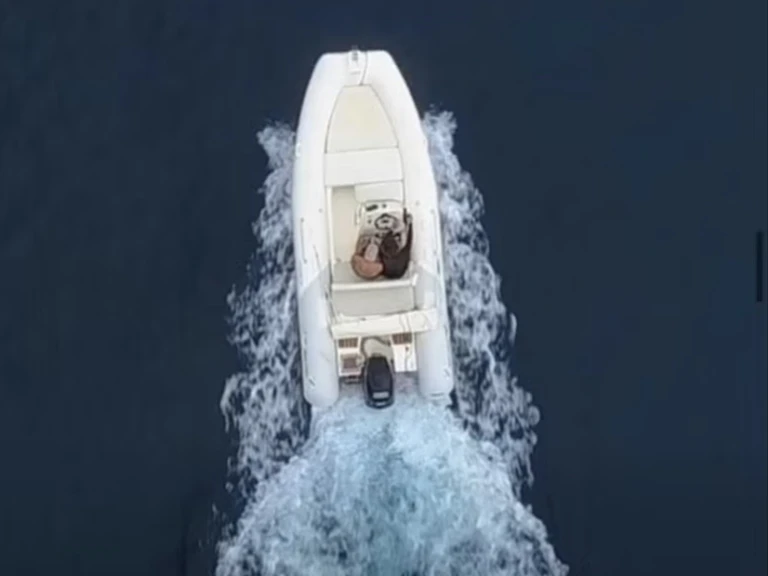 Medline Z Nautic te huur van particulier of professional in Frankrijk