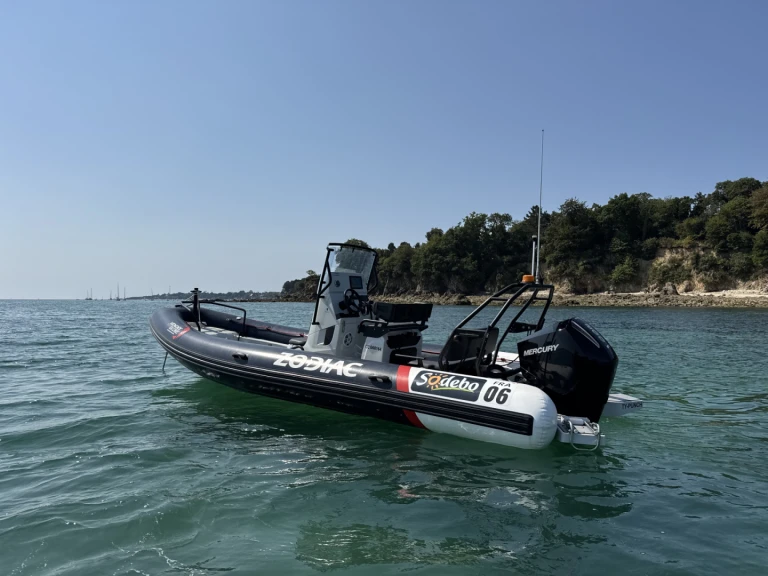 Huur RIB met of zonder schipper Zodiac in La Forêt-Fouesnant