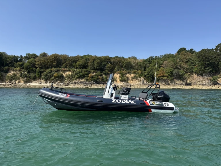 Verhuur RIB Zodiac met vaarbewijs