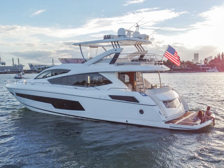 Sunseeker Asha te huur van particulier of professional in Miami