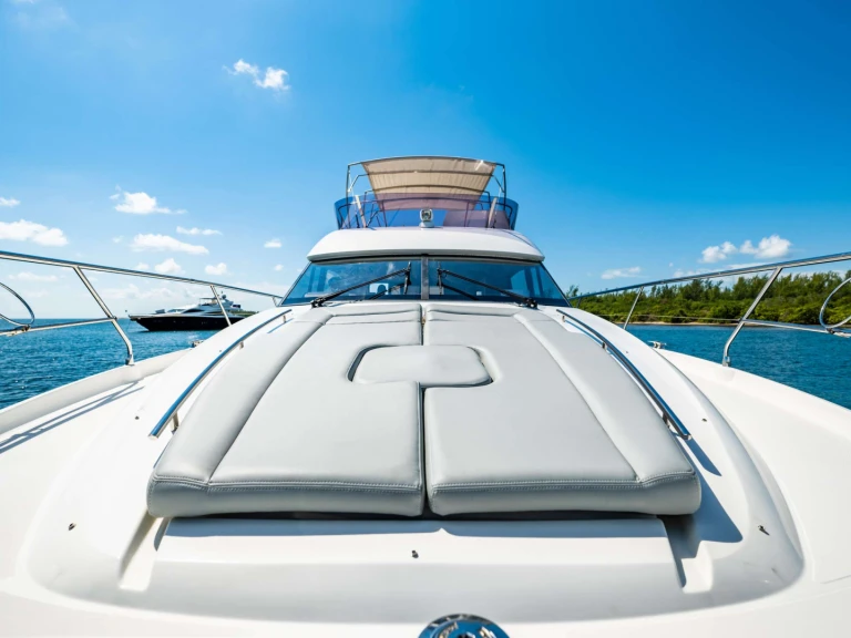 Verhuur Jacht in Bahama's - Prestige Yachts Molto Piaciuto