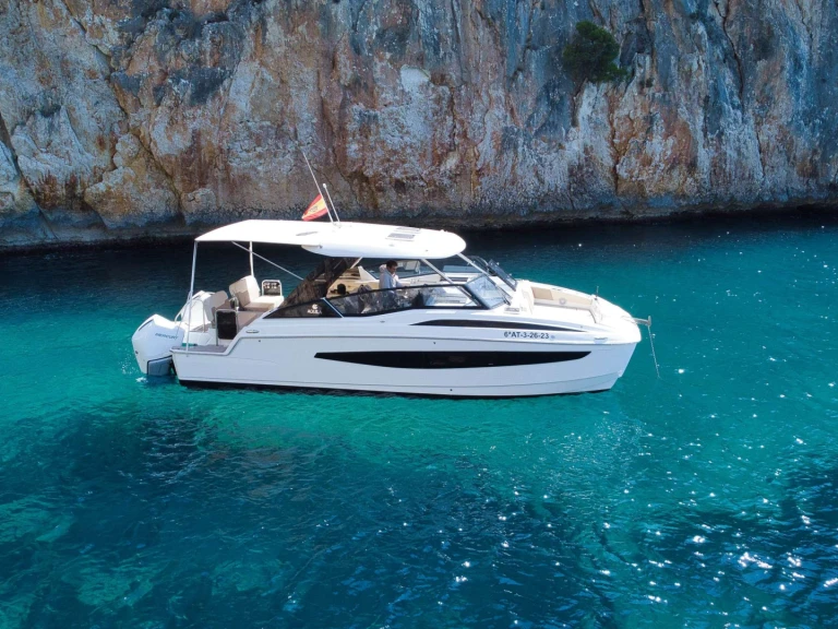Huur een Aquila Denia in Ibiza