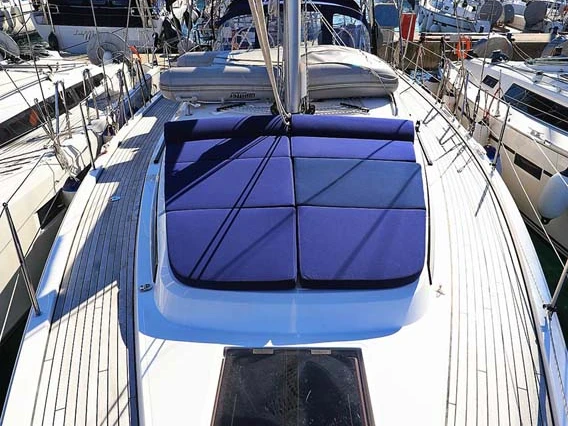 Huur een Bavaria Bavaria C42 in Biograd na Moru