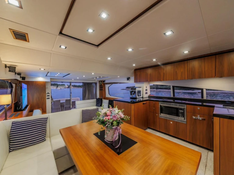 Huur Jacht met of zonder schipper Sunseeker in Kaštel Lukšić