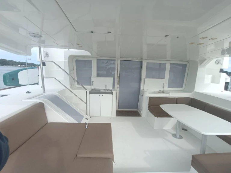 Verhuur Catamaran in Mai Khao - Lagoon Lagoon 52 F