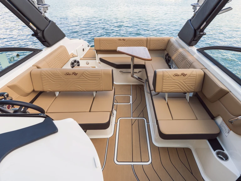 Bootverhuur Sea Ray  250 sdx in Port d'Arcachon via SamBoat