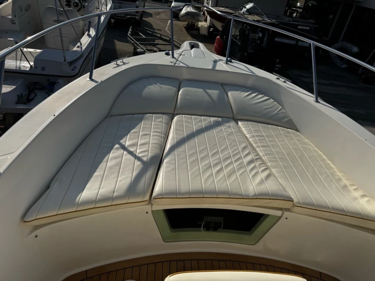 Kelt WHITE SHARK 265 te huur van particulier of professional in Tribunj