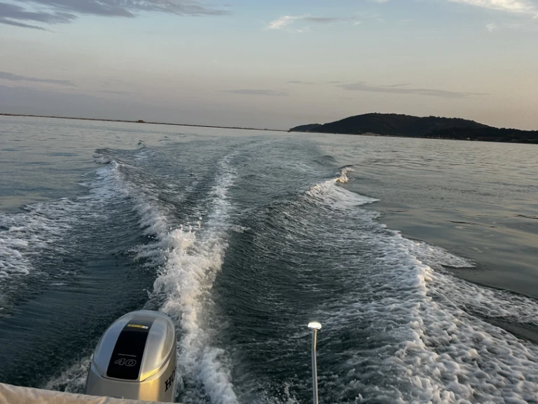 Verhuur Motorboot in La Spezia - Bellingardo Ghost 5,50