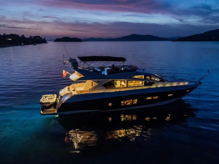 Verhuur Jacht in Kaštel Lukšić - Sunseeker Sunseeker Manhattan 63