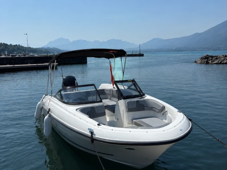 Jachthuur in Aix-les-Bains - Bayliner VR4OE via SamBoat
