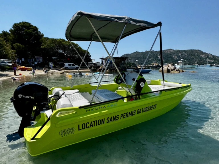 Huur een Rotonautica  Hydra 4,60 in Santa Giulia