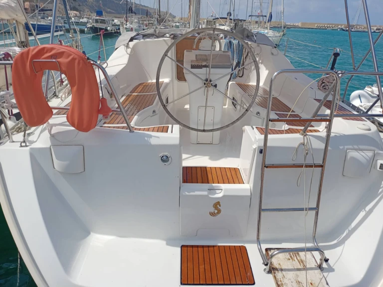 Bénéteau Oceanis 393 Clipper te huur van particulier of professional in Castellammare del Golfo