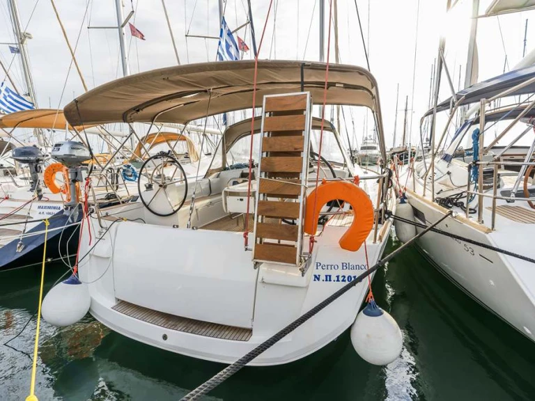 Bootverhuur Jeanneau Sun Odyssey 519 in Neo Klima via SamBoat